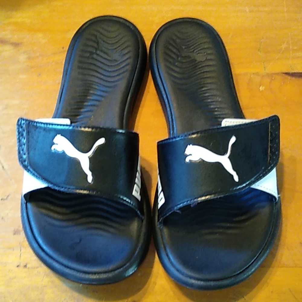 Puma Comfy Flip Flops